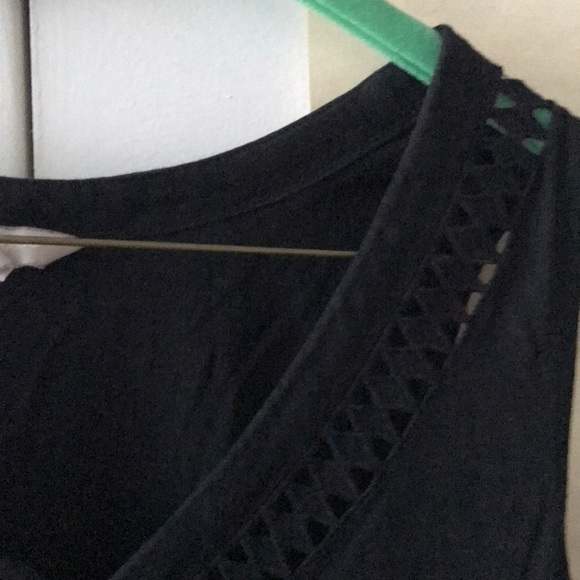 Banana Republic black tank size XS - Picture 2 of 4